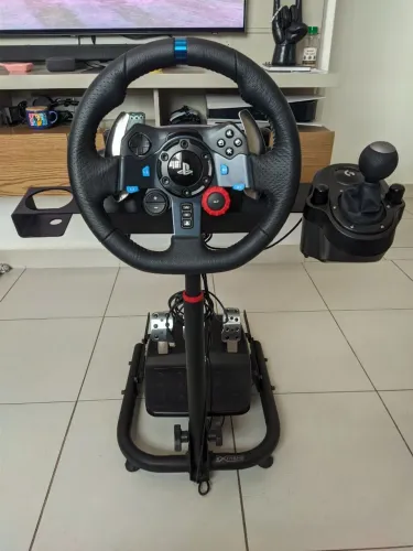 Volante Logitech G29 com câmbio e suporte retrátil