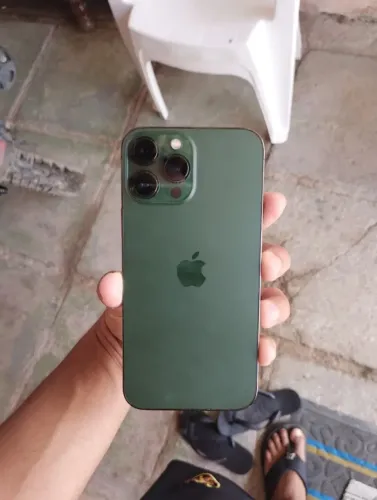 13 Pro Max impecável, novíssimo
