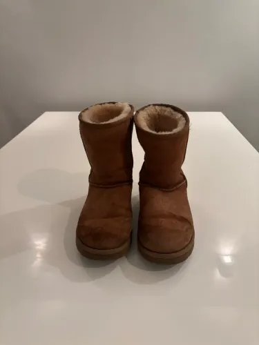 Bota UGG Original - tamanho 37