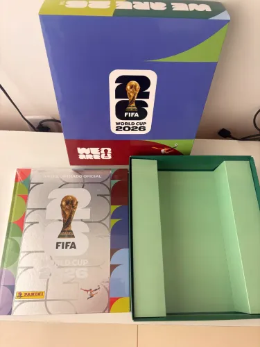 Caixa box copa do mundo 2026 com álbum prata 