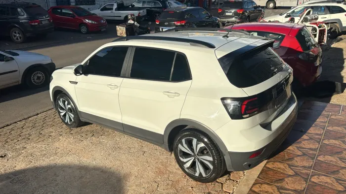 Volkswagen T-Cross Highline 1.4 TSI Flex 16V 5P AUT 2024