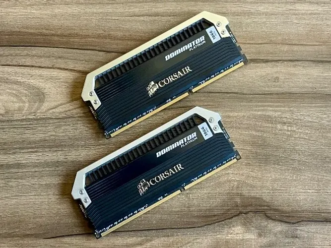 Memoria Ddr3 Corsair Dominator Platinum 2x8 (16gb) 1866 C9