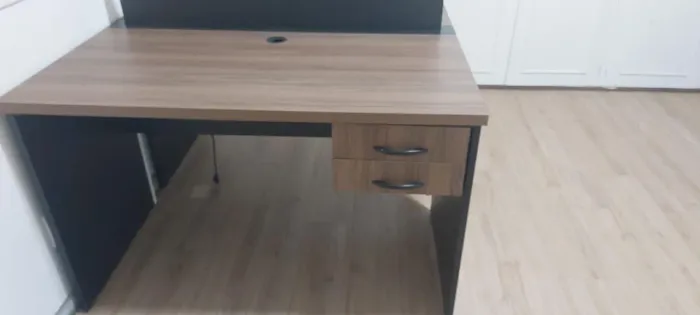 Mesa de Escritório em Madeira