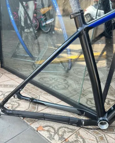 Quadro alumínio M specialized 