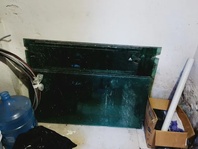 Vendo varanda de vidro temperado com perfil de inox