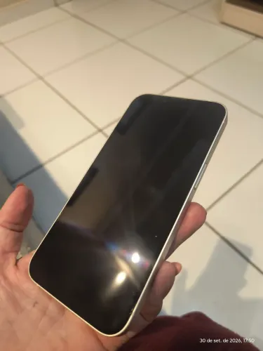 iPhone branco celular novo de mulher todo na película sem marcas de uso só venda !