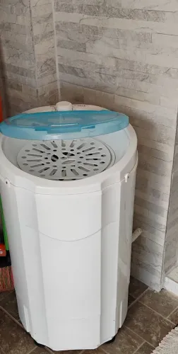 Vendo centrífuga Britânia e cama de solteiro com cabeceira