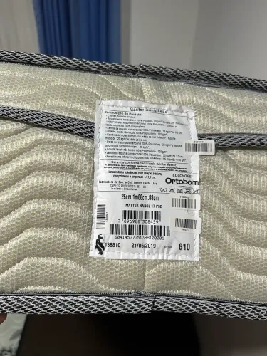 Vendo cama solteiro c auxiliar 
