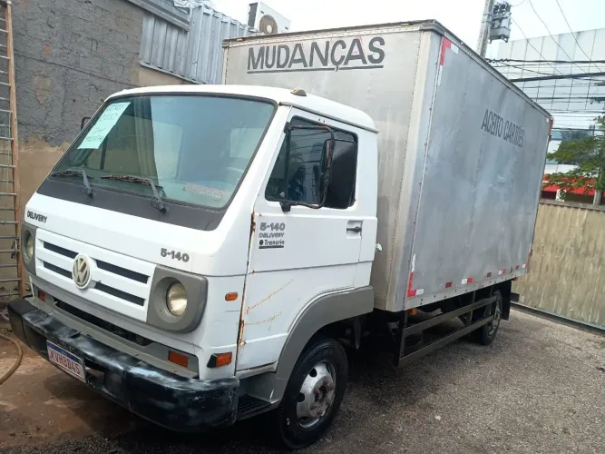 Vendo caminhão 5140, ano 2010
