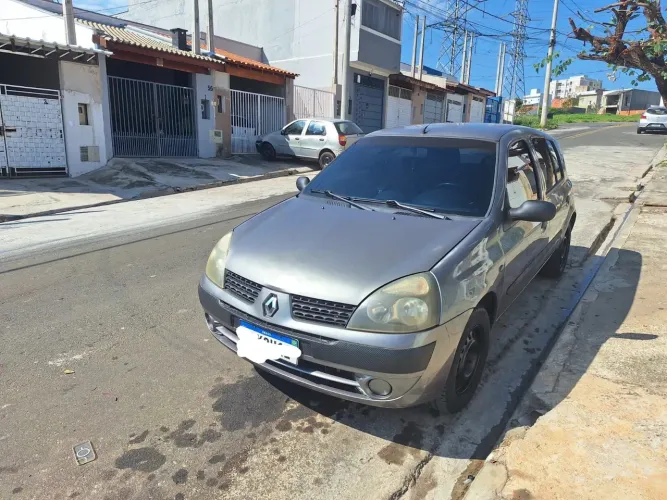 Renault Clio Expression 1.0/1.0 Hi-power 16V 3P 2005
