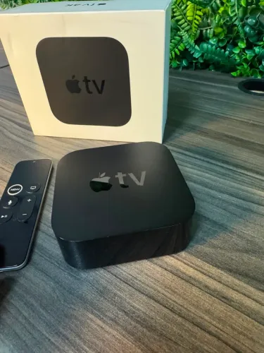 Apple TV 4K 1 geração A1842 32GB 2017 Seminova com garantia