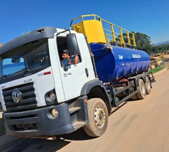 VW 31.330 ano 2022, 6x4, com tanque Pipa completo de 20.000 litros, em SP