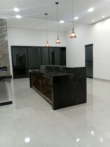 VEndo excelente casa em araguari 