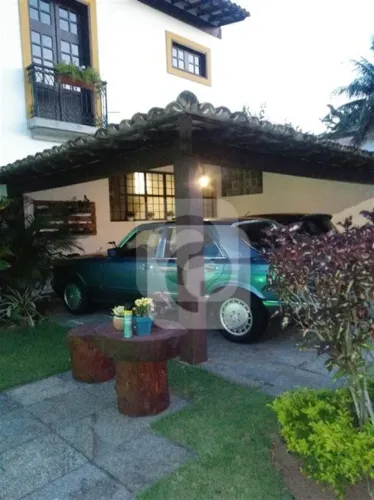 Casa Triplex com 560m² 5 quartos à venda no Condomínio Rio mar na Barra da Tijuca