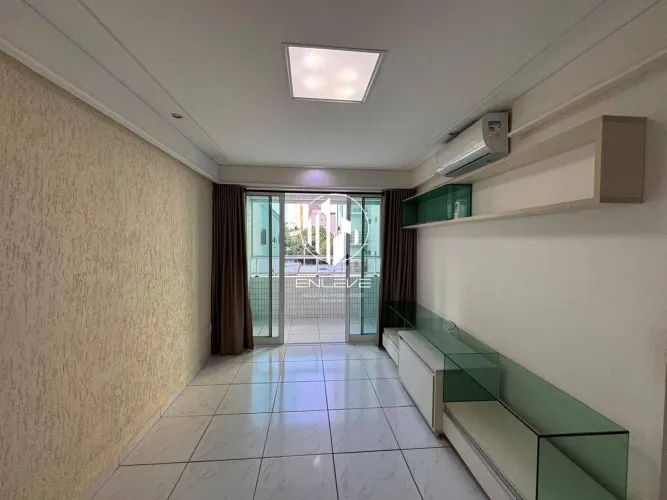 Apartamento com 02 quartos em excelente localização em Tambaú