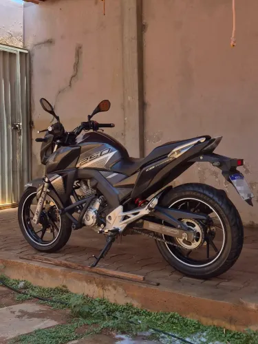 CB TWISTER 250 ABS