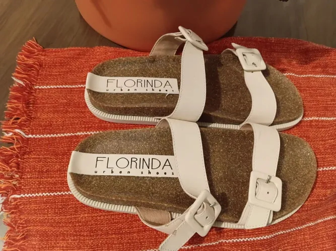 Rasteirinha tamanho 34 Marca Florinda