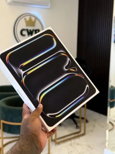 iPad Pro M5 13 Polegadas Silver 256GB WiFi - Loja Fisica