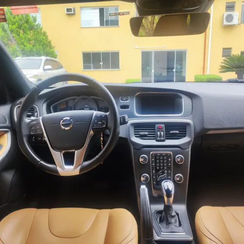 Volvo V40 T-4 Kinetic 2.0 Aut. 2018