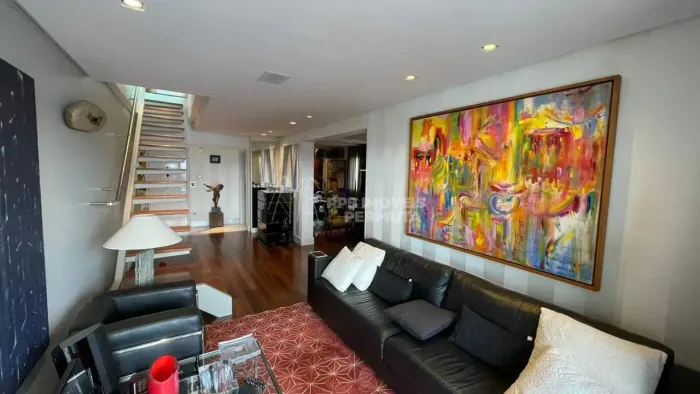 Apartamento à venda com 200m², 2 quartos e 3 vagas