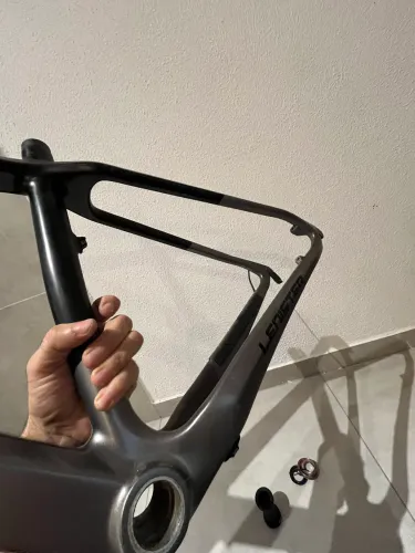 Quadro lenister carbono M