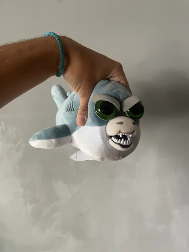 TUBARÃO FEISTY