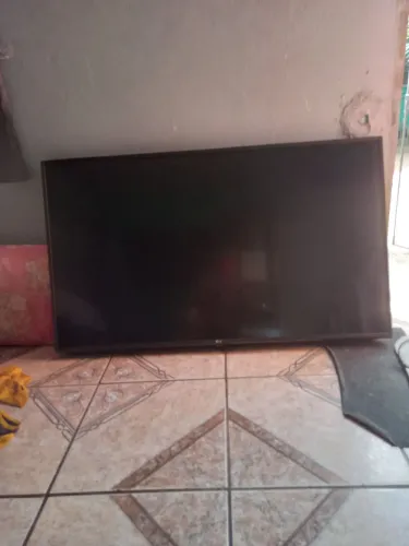 uma TV Smart 49
