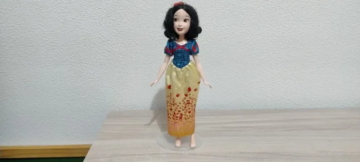 Boneca Branca de Neve Hasbro Original Princesas Disney 