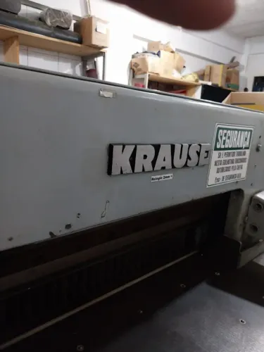 Guilhotina Krause com colchão de ar 82cm de boca. Aceito propostas.