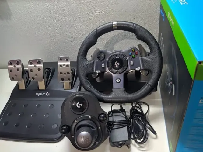 Volante Logitech G920, Pedais e Câmbio P/ Xbox One / Xbox Series (parcelo 12x)