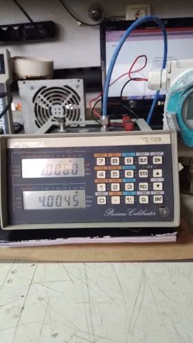 Calibrador de pressão BEAMEX PC106