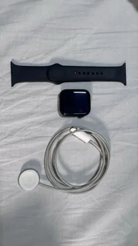 Apple Watch série 7 com caixa, pulseira original e se detalhes