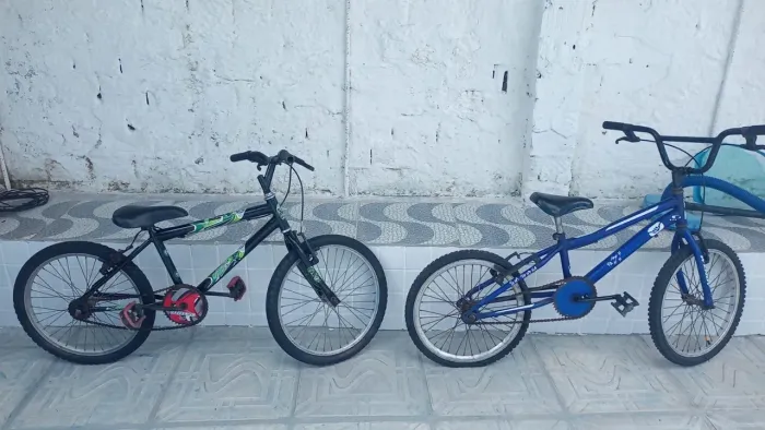 Vendo essas 2 bicicletas aro 20 toda em ordem em Cruz das Armas.