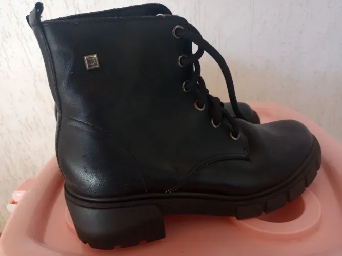 Vende-se bota Ramarim Feminina
