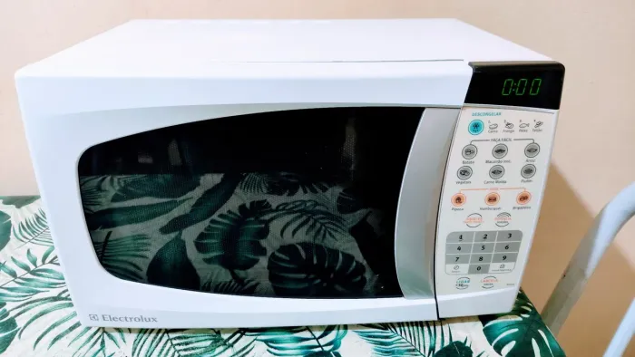 Microondas Electrolux 20 litros funcionando perfeitamente 