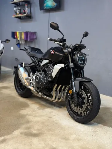 CB 1000r (Toda original)