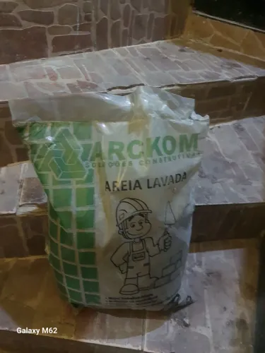 *Vende-se 50 saco de areia de 20 quilos por 500 RS