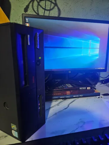 PC Lenovo ThinkCentre - Pentium Dual Core + 4GB RAM + HD 160GB