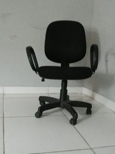 Cadeira de escritório giratória