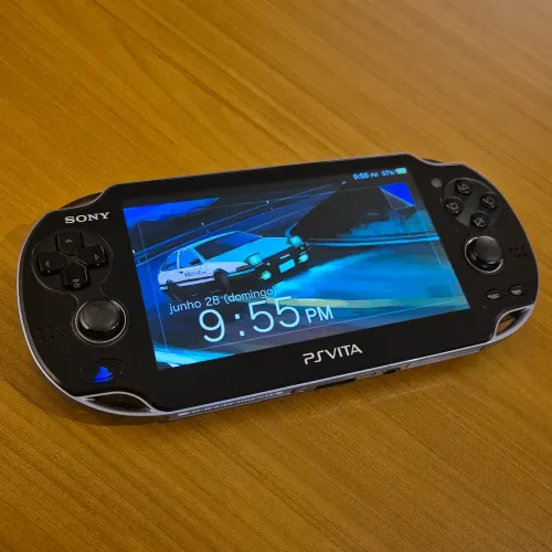 PS Vita + Cartão SD  desbloqueado cheio de jogos 
