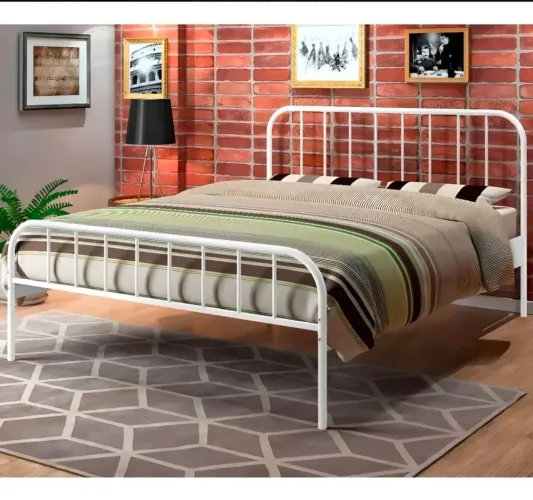Cama casal de ferro