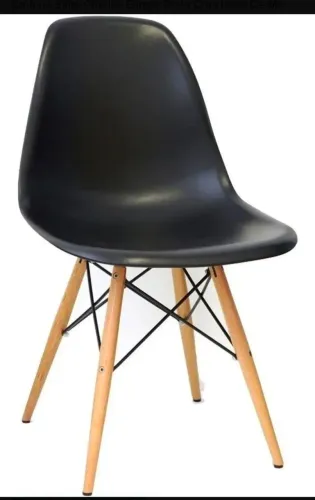 Cadeira Eiffel Charles Eames Preta Com Base De Madeira