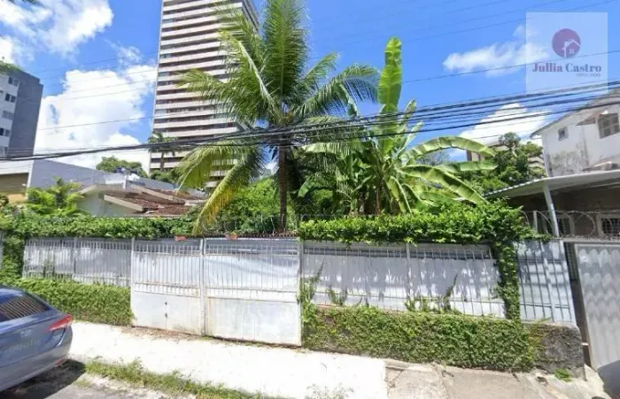 Vendo Terreno com 445m² em ótima Localização em Casa Forte - Recife