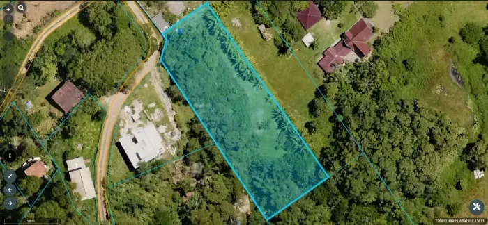 Terreno com Matrícula e Financíavel - Próx. vale dos vagalumes