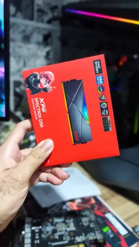 Memórias XPG 32gb 2x16 3200mhz LACRADA