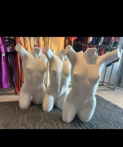 Manequim meio corpo