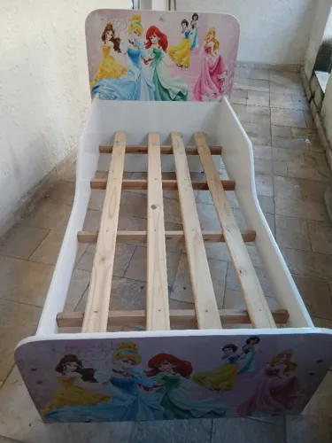 Mini cama menina princesas com colchão