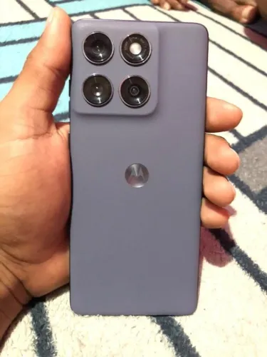 Celular Edge 60 !