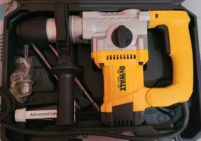 Furadeira-martelete dewalt 5,6kg