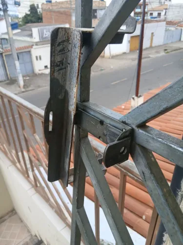 VENDE SE PORTÃO EM OTIMO ESTADO